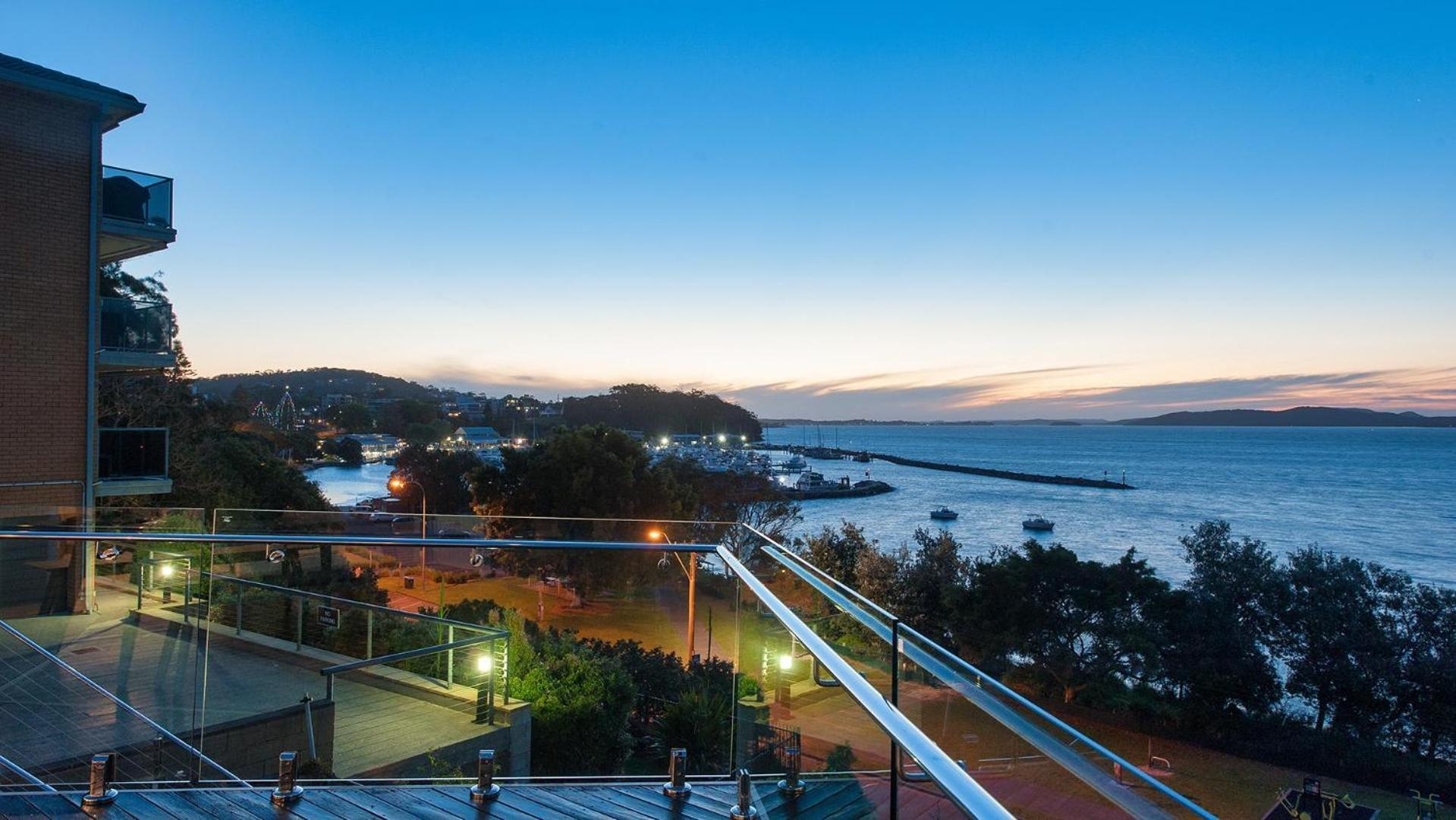 Holiday home Riviera - Panoramic Water Views In The Heart Of *